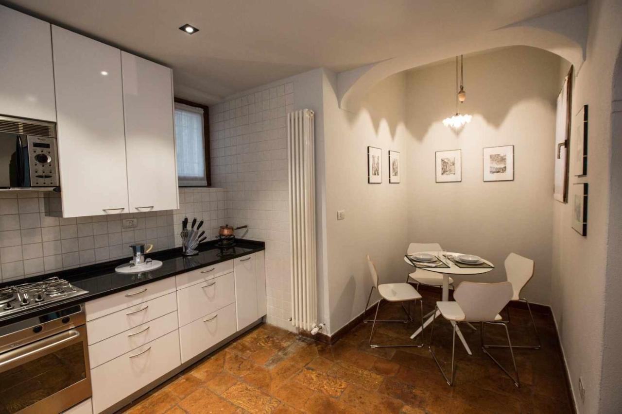 Historical Apartment In The Center Of Gravedona - Larihome A02 Exteriör bild