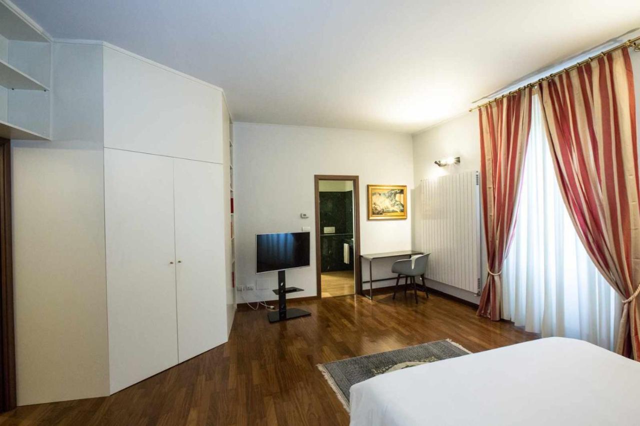 Historical Apartment In The Center Of Gravedona - Larihome A02 Exteriör bild