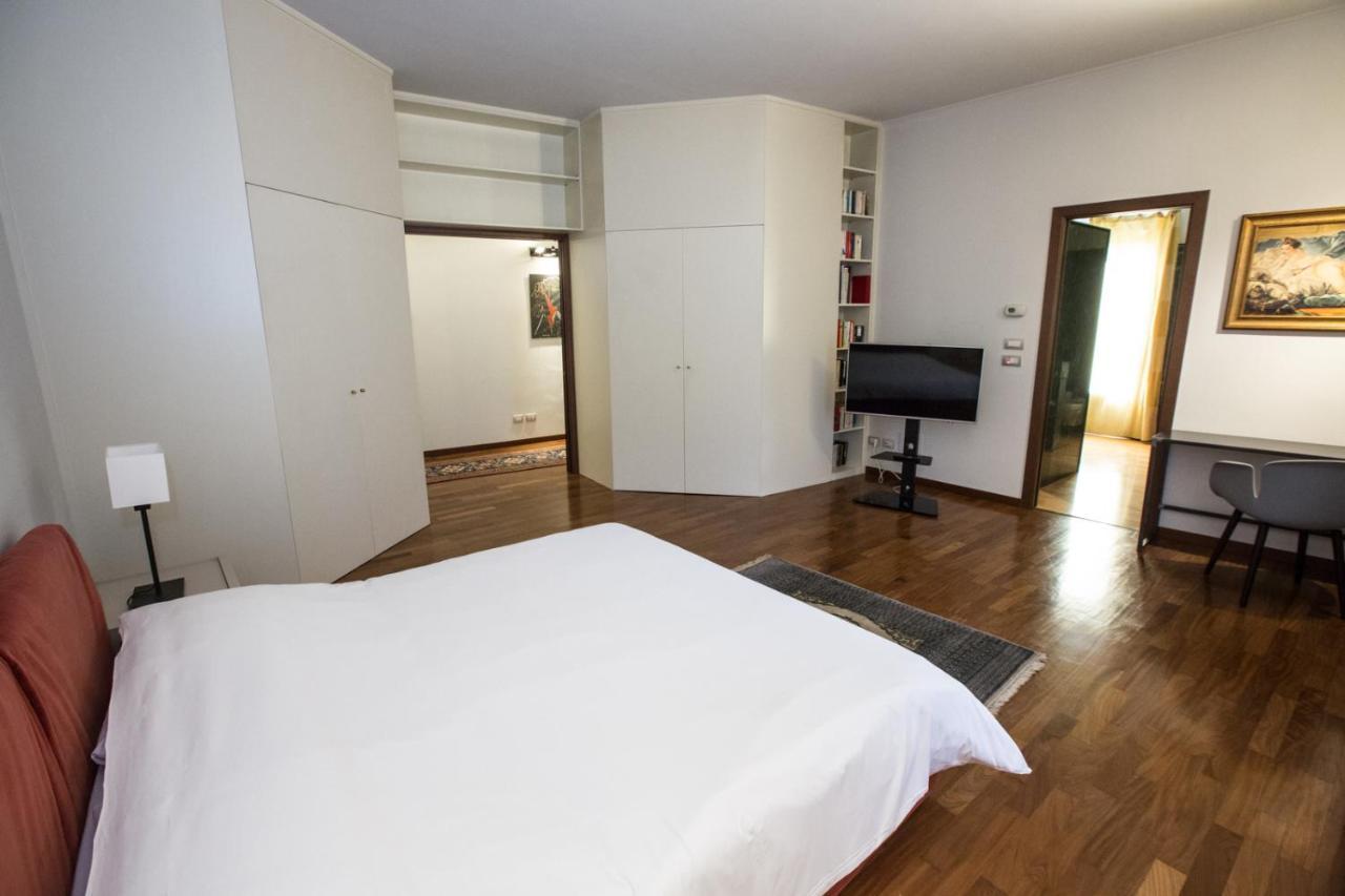 Historical Apartment In The Center Of Gravedona - Larihome A02 Exteriör bild
